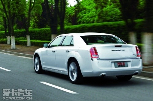 试驾克莱斯勒300C
