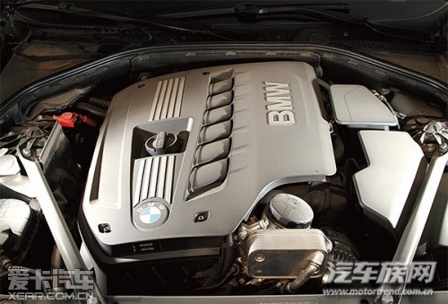 试驾测试新奥迪A6L和新BMW5系Li