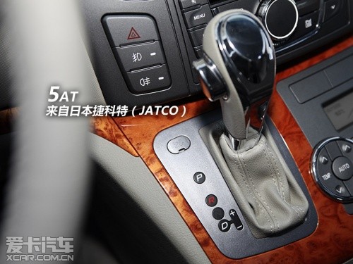 江淮汽车2012款瑞风M5