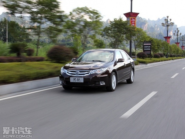 比亚迪汽车2013款思锐