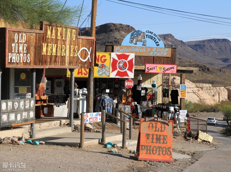 如果你喜欢美国西部电影中尘土飞扬的公路,常常幻想独自流浪在路上