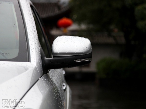 江铃汽车2013款驭胜S350