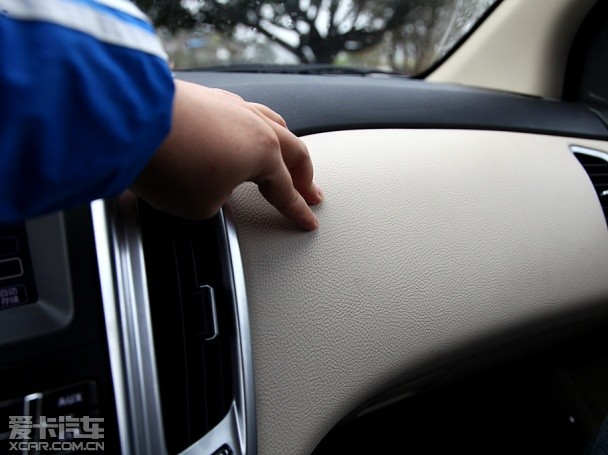江铃汽车2013款驭胜S350
