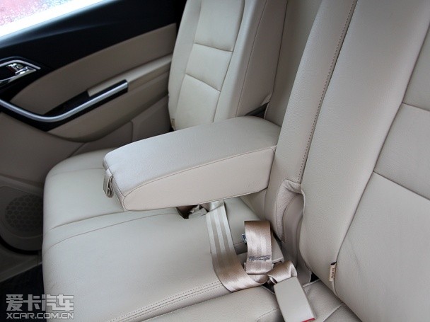 江铃汽车2013款驭胜S350