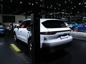 2020Cayenne E-Hybrid Ϻչ