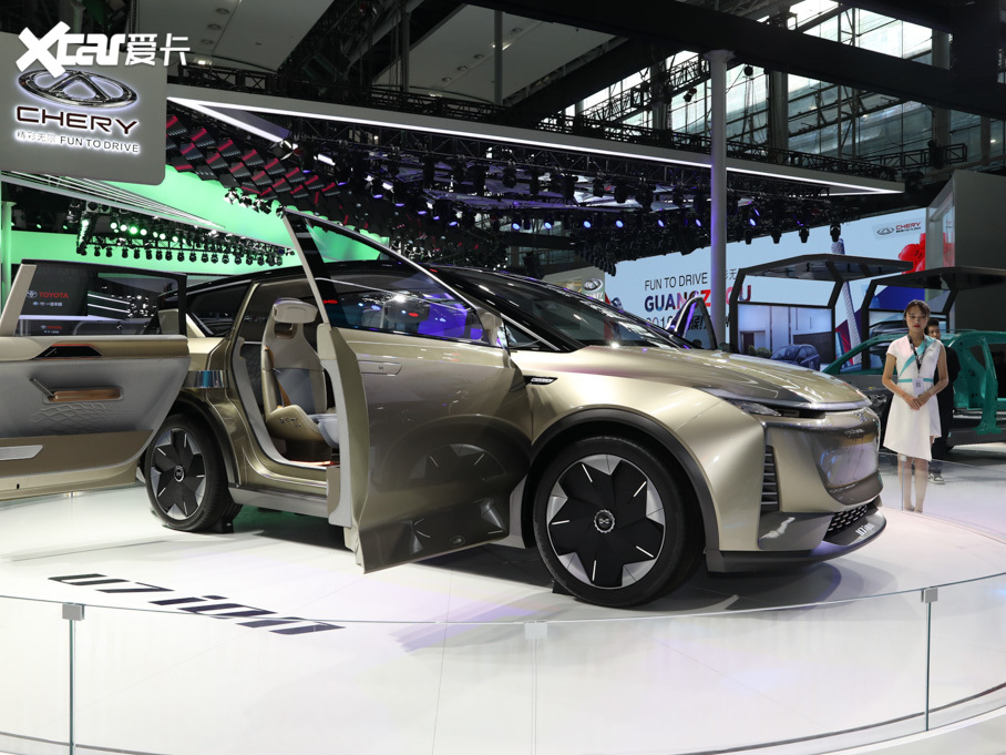 【2019款爱驰u7_2019广州车展_1/163张图片】_汽车图片大全_爱卡汽车