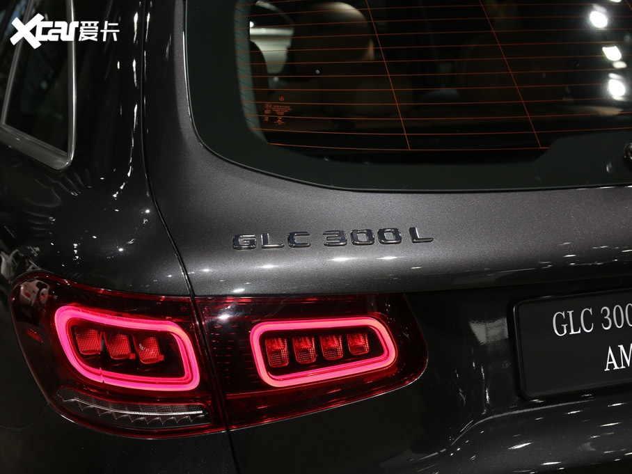 2020GLC GLC 300 L 4MATIC AMG Line