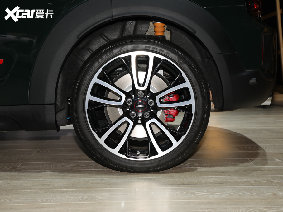 2021MINI JCW COUNTRYMAN 