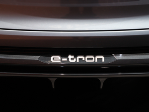 2020µQ4 e-tron() Ϻչ