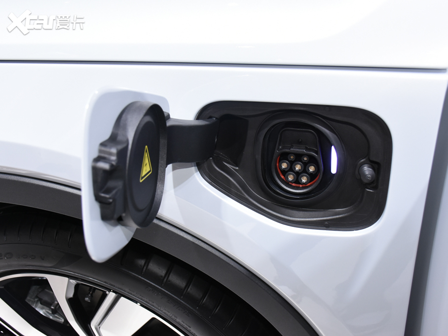 2022ֶXC40 RECHARGE 