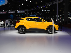 2021C-HR˫ Ϻչ