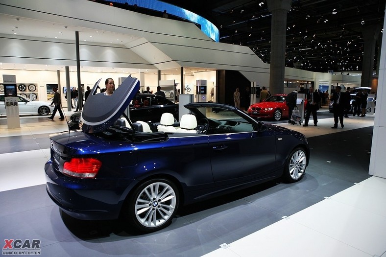 宝马1系敞篷版图片
