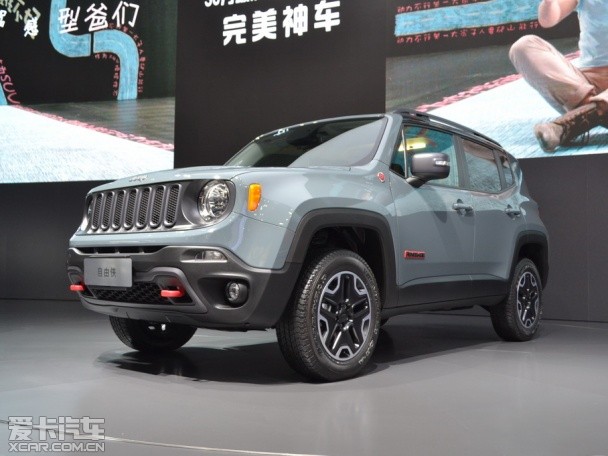 Jeep2015款自由侠