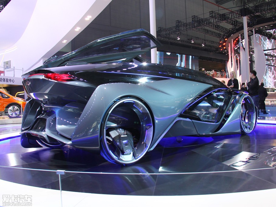 相比量产车型,来自未来的概念车展示的是车企在设计和技术上的发展