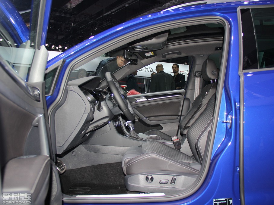2016Golf R нγ 