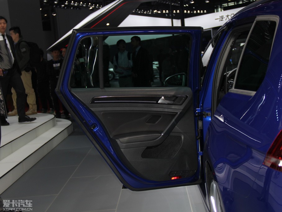2016Golf R нγ 