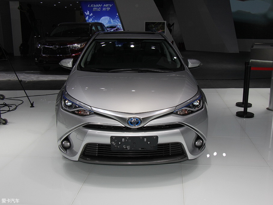 2016款雷凌 双擎-2015广州车展