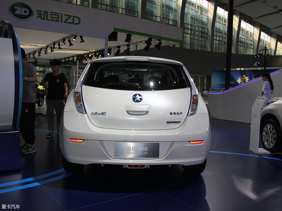 【2014款晨风_2015广州车展_4/722张图片】_汽车图片大全_爱卡汽车