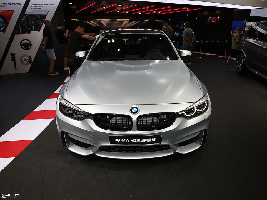 【2017款宝马m3四门_2017成都车展_2/210张图片】_汽车图片大全_爱卡