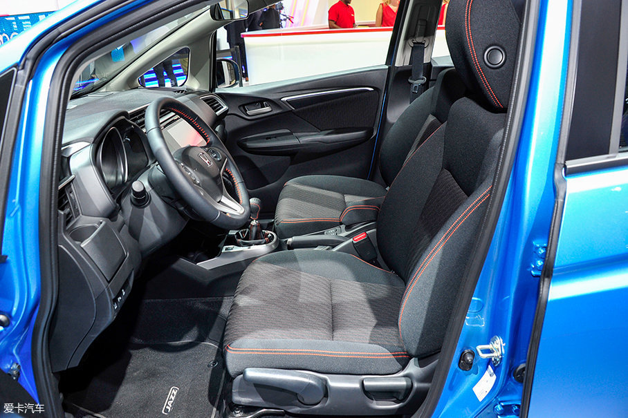 > 本田 飞度静态评测