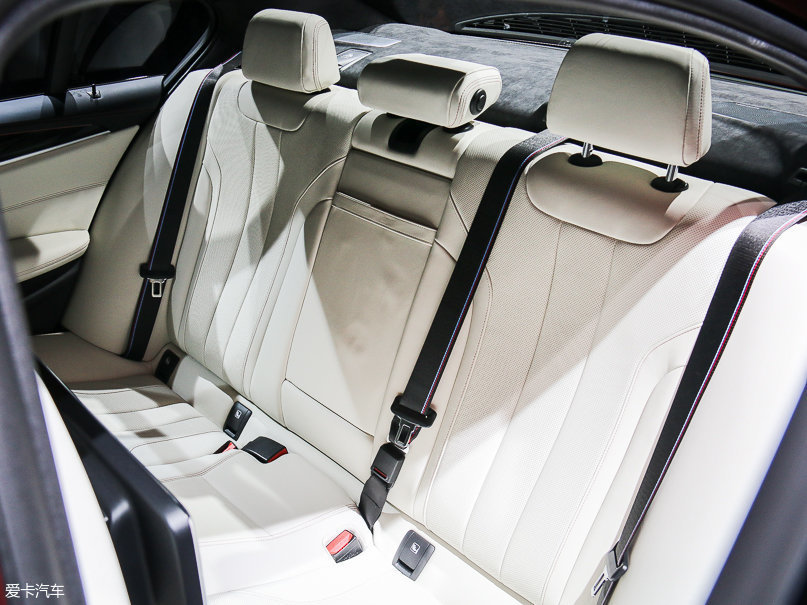 > 法兰克福车展评宝马m5