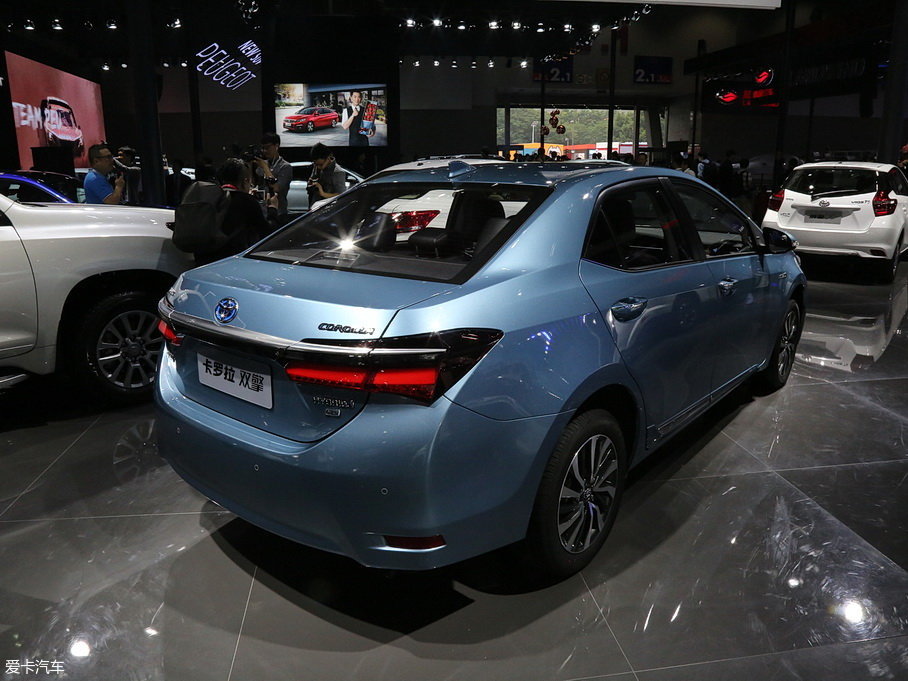 2017款卡罗拉 双擎