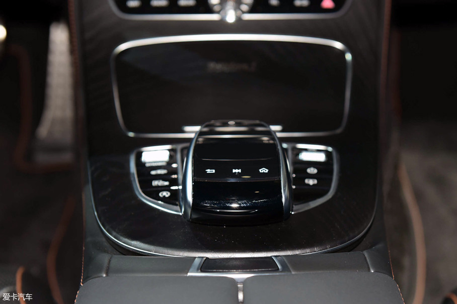 > 洛杉矶车展评奔驰cls