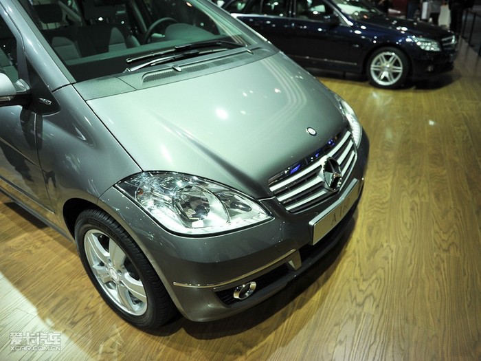 奔驰a160图片