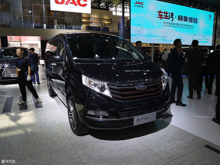 江淮汽车2018款瑞风M5