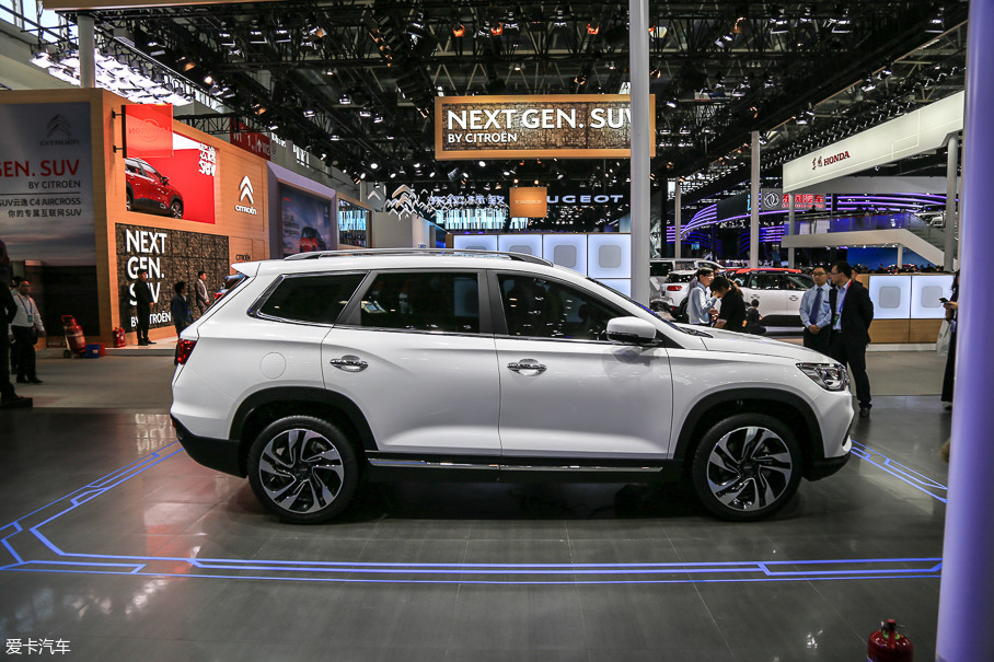 > 奇瑞控股捷途x90静评