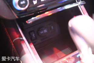 长安乘用车2018款逸动XT