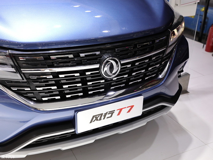 爱卡首页  2018年成都车展  网上展厅  东风风行  > 2018款风行t7