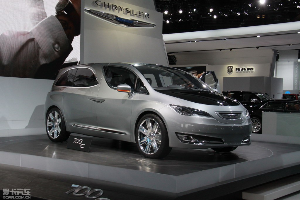 > 克莱斯勒700c概念车发布
