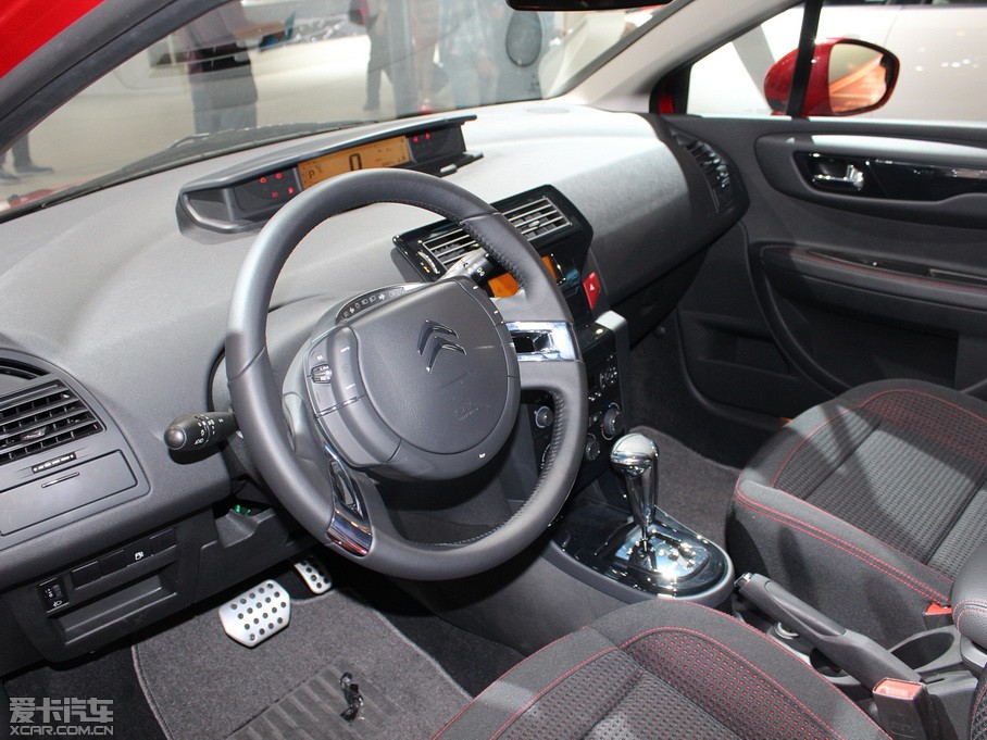 2013Cross 1.6L Զ