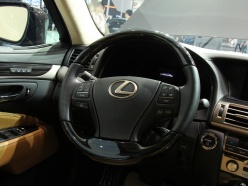 ׿˹ 2013׿˹LS