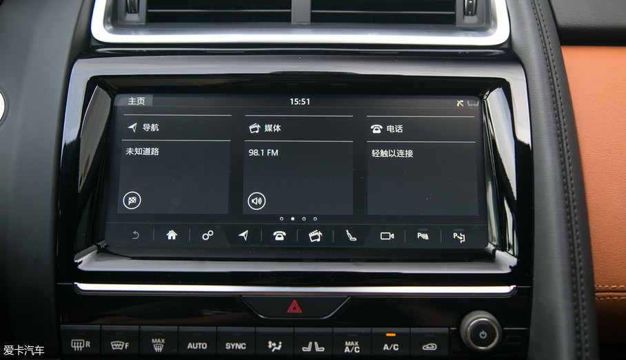 抢先测试捷豹E-PACE