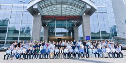 �й���������ָ������רί������ٿ�