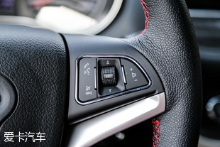 试驾江淮S3