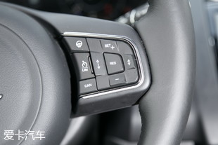 抢先测试捷豹E-PACE