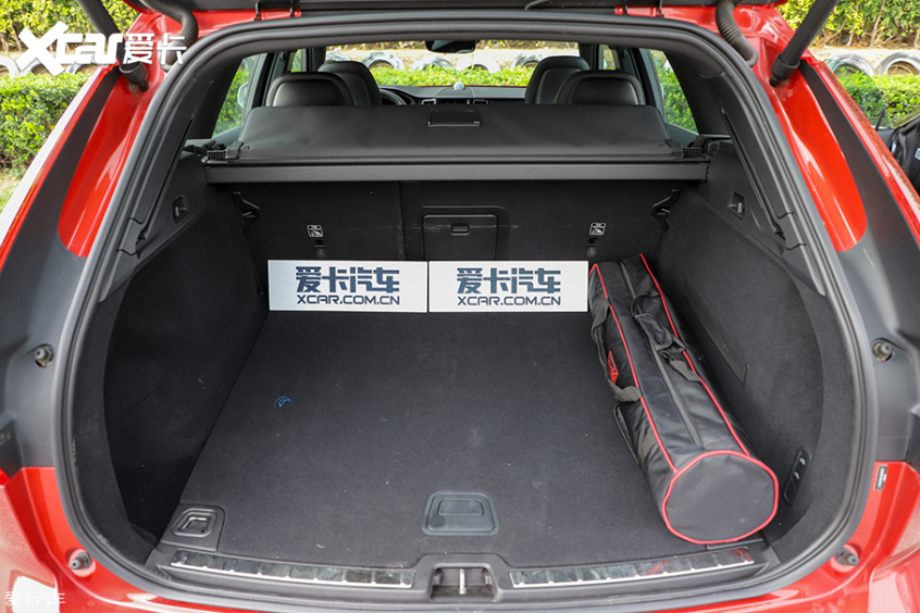林肯航海家对比XC60