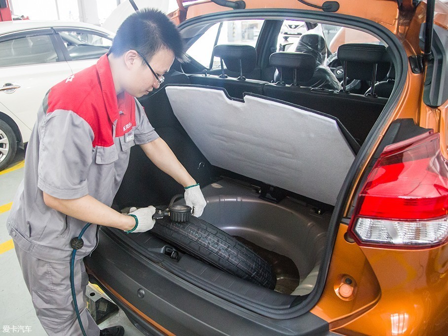 > 东风日产劲客保养体验