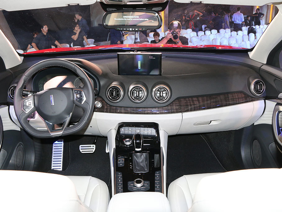 > 爱卡实拍长城wey p8