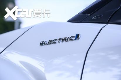 广汽丰田C-HR EV翼子板