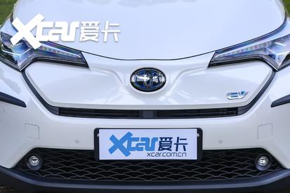 广汽丰田C-HR EV前脸