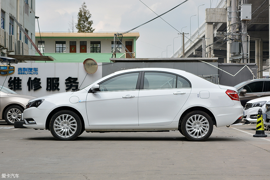 爱卡实拍吉利帝豪PHEV