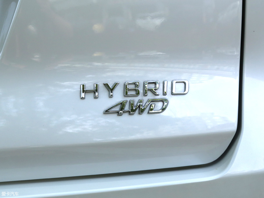 β½ǵHYBRID 4WDʶΪгλעݡ