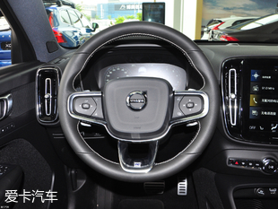 林肯MKC；沃尔沃XC40
