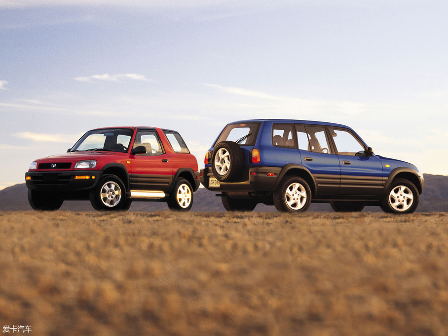 RAV4׷1994꣬ȾֱCR-VһꡣRAV4"Recreational Activity Vehicle: 4-wheel drive"˶ⲻǽ˵ġSUV