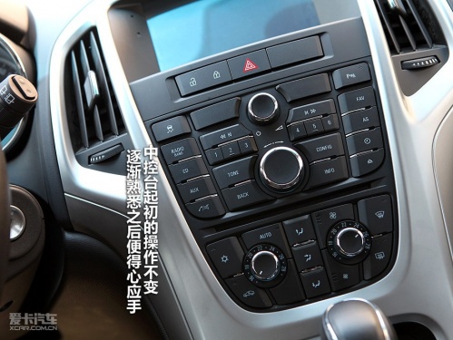 东风标致 2010款标致307三厢