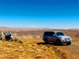 ���ڸ������λ���Ӱ ���¶������Բر�